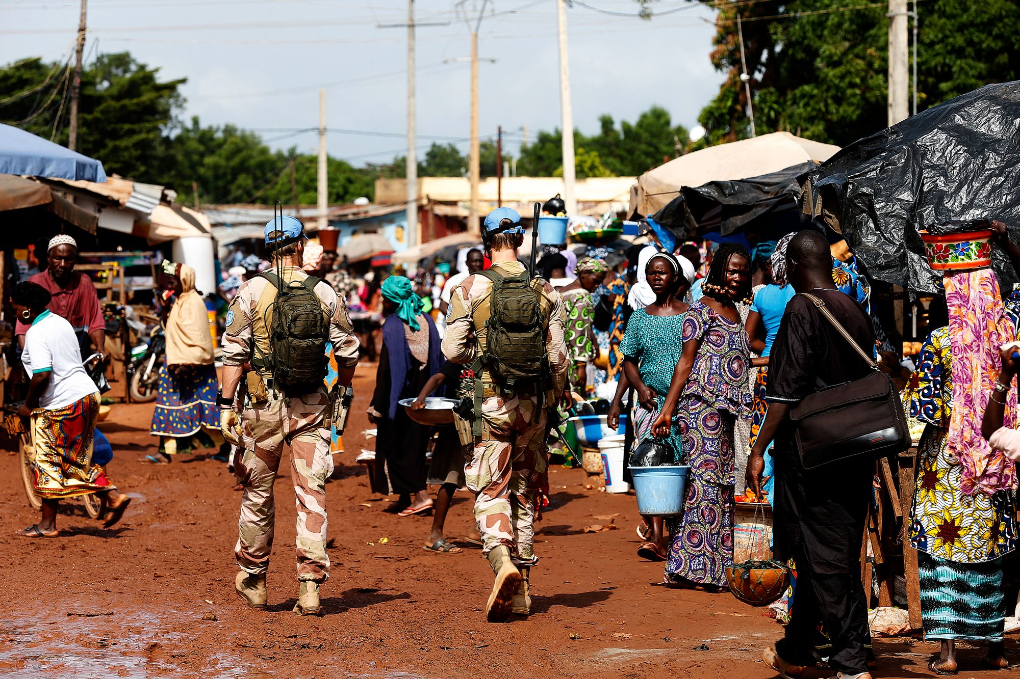«Protection of civilians» i landoperasjoner