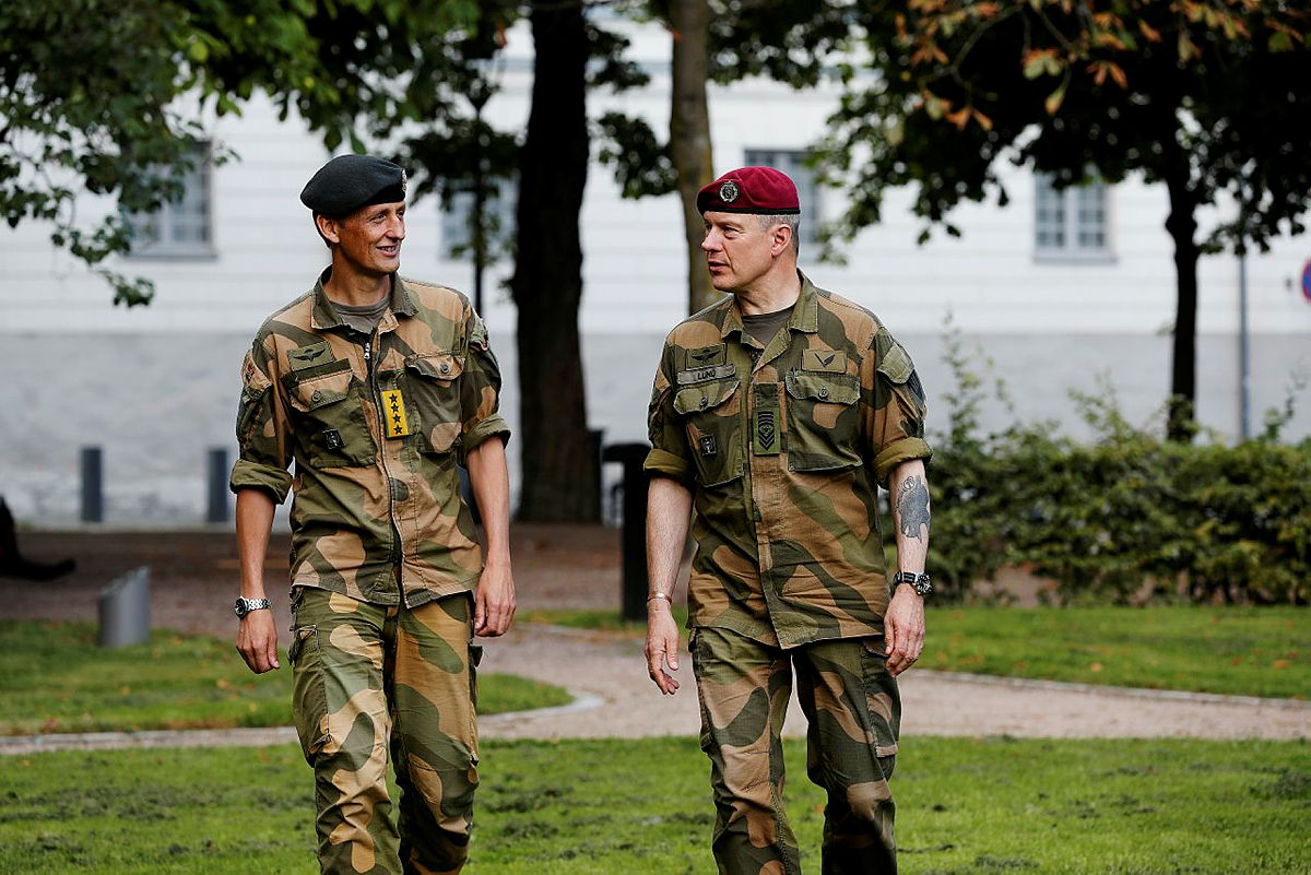 Innføringen av offiserskorpset