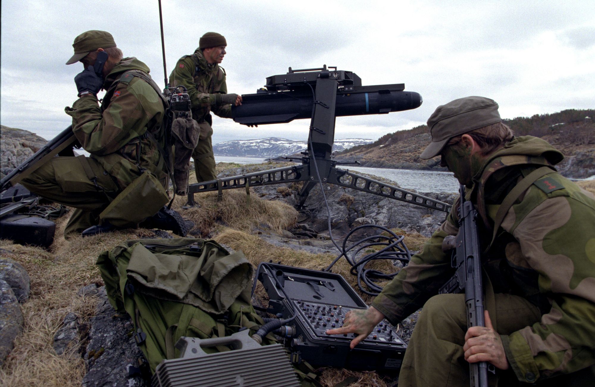 Replikk: Institusjonell militærkonservatisme eller motstand mot et urealistisk fremtidseventyr?