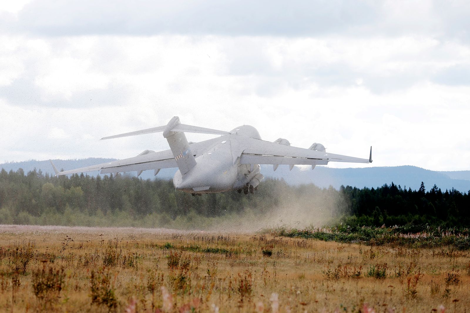 Flernasjonalt samarbeid og sikkerhetspolitikk