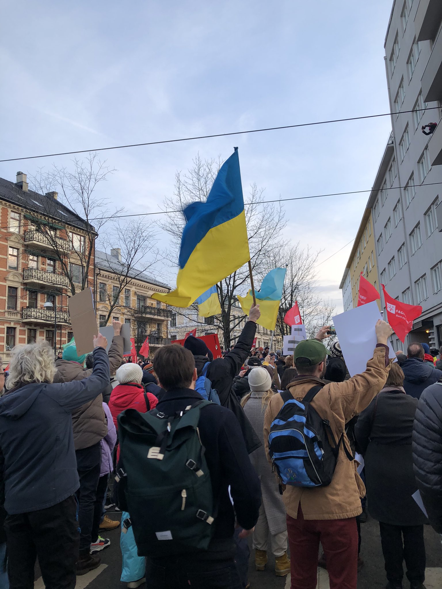 Sannheten er ikke i midten