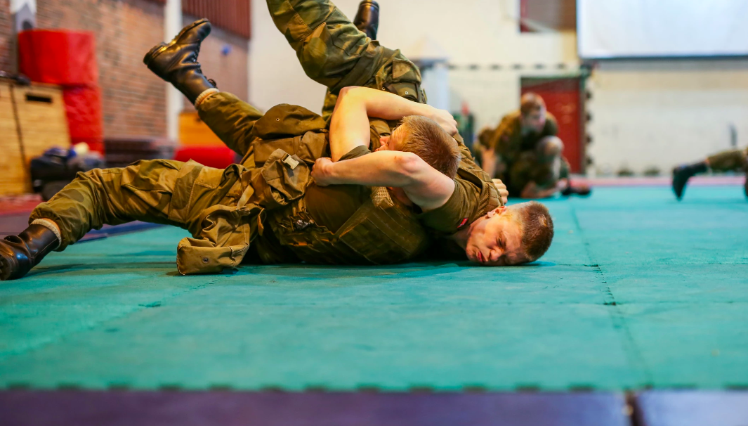 Militær nærkamp - når startet det?