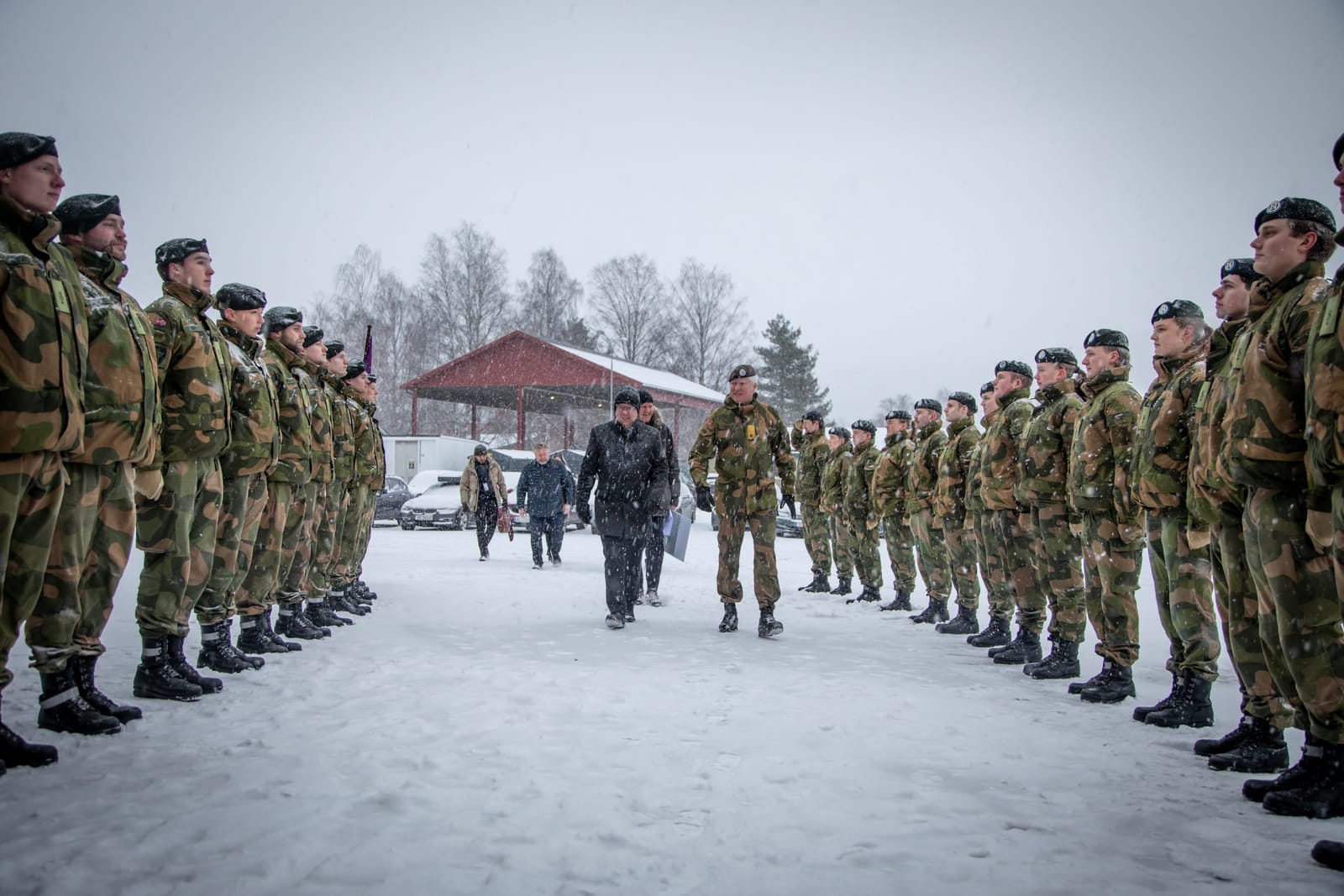 Å lede introverte som ekstrovert offiser: Et tyst potensial i et høyrøstet system