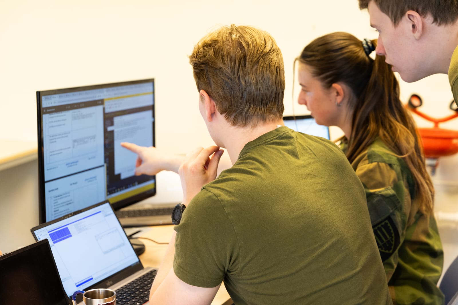 KI – stabsoffiserens styrkemultiplikator eller starten på kognitiv fallitt?