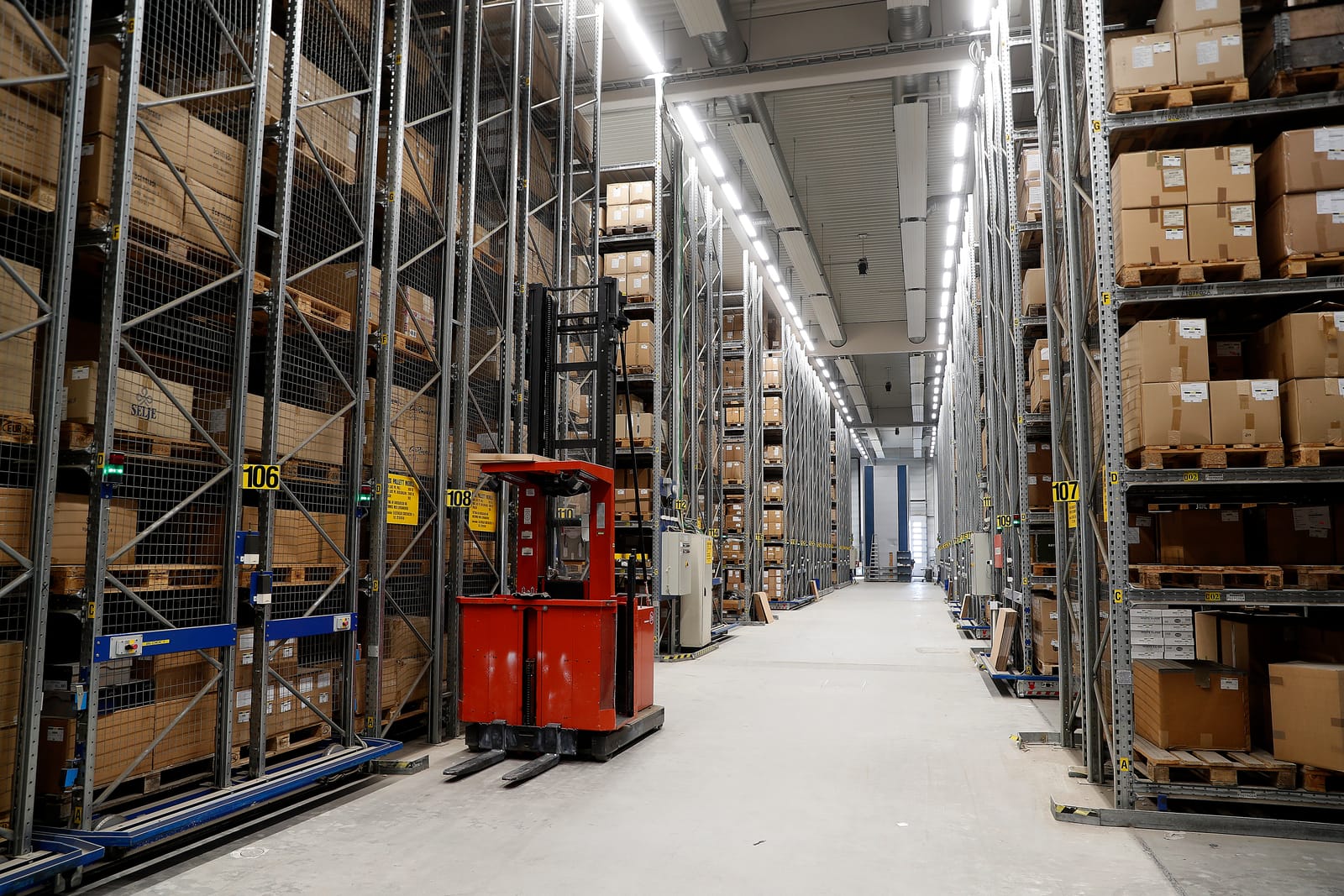 Om logistikk- og forsyningstenkning - nasjonale landmilitære operasjoner